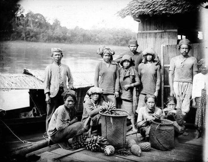 Ragam Budaya Suku Dayak Kalimantan, Sejarah, Bahasa, Makanan & Tarian 2